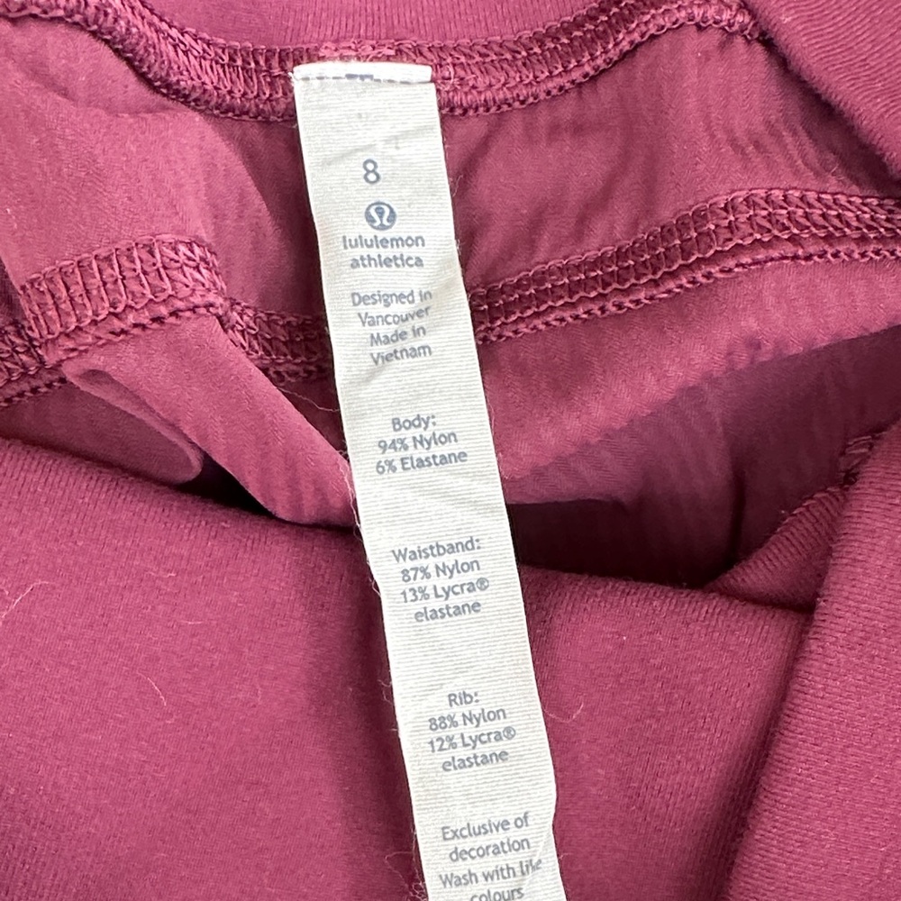 Lululemon Cropped Jogger Pants in Deep Berry size 8 - Picture 8 of 11